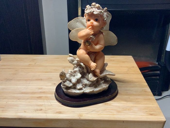 Figurines