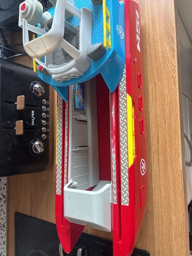 paw patrol boat and bus