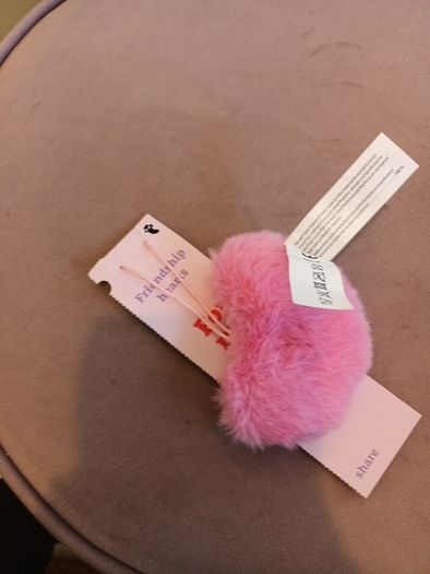 Fluffy pink keyring