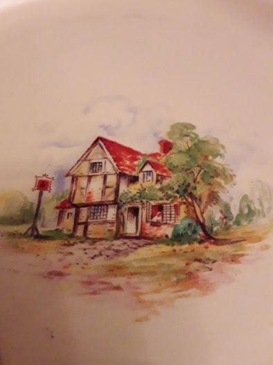Clarisse Cliff Plates