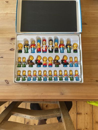 Vintage Simpsons 3-d Chess Set