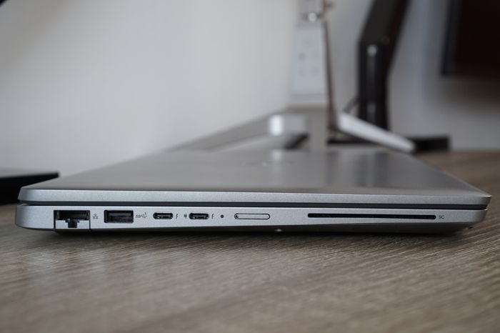 New Dell Latitude 5450 Business | Ultra 5 | 16GB RAM | 100% sRGB Touch | Pro Warranty
