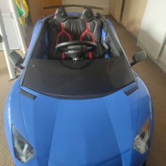 Lamborghini ride on car