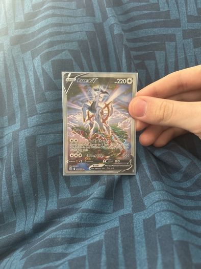 Arceus V and VSTAR