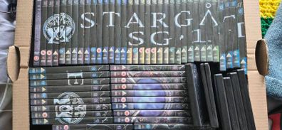 Stargate/Stargate Atlantis DVD collection + Bluray did player