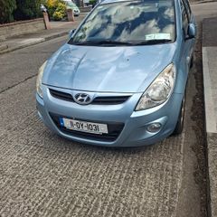 Car hyundai 120