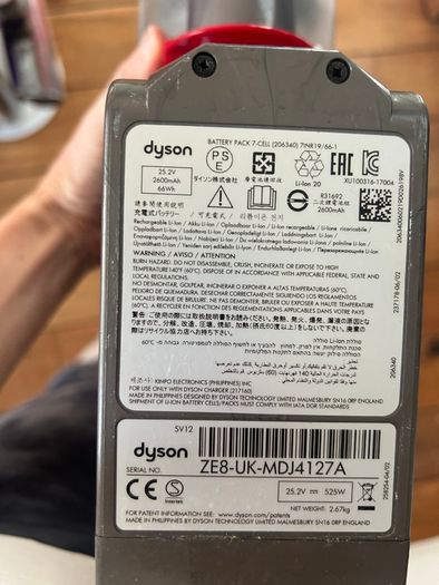 Dyson V10 Cordless Vacuum Cleaner with Stand and Accessories