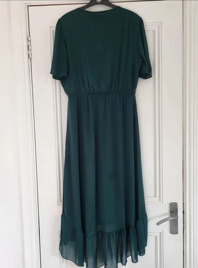 Amber Dress Size L