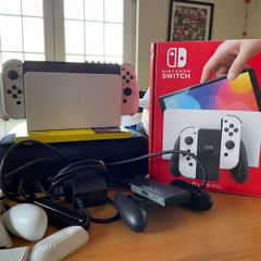 Nintendo Switch OLED (White, 64GB)