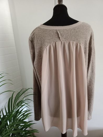 Peruzzi wool jumper blouse size 14