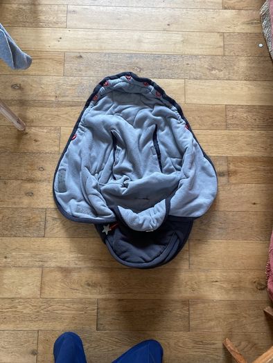 Lodger footmuff