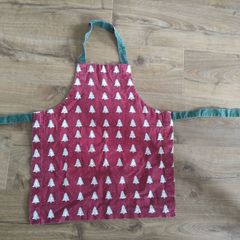 Christmas apronS 2child 1 adult