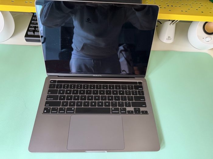 MacBook Pro M1 13 inch + extras