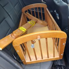 Free baby's cot