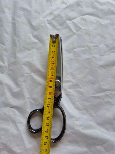 Vintage ZigZag Scissors