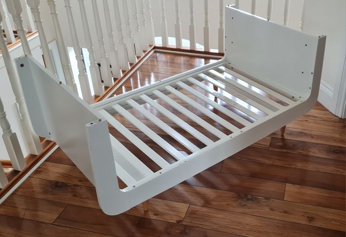 Snuzkot Scandi Cot, Mattress and Changing Table / Drawers
