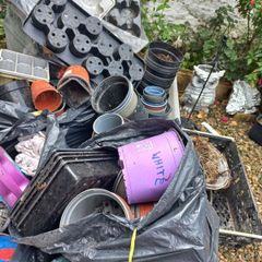 free plastic flowerpots