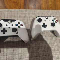 Xbox controllers for parts or repair