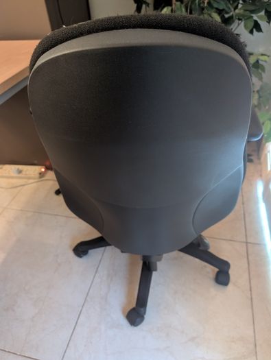 Desk/table and chair