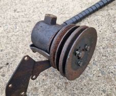 Ranger Rover Classic Power Steering Pump and Reservoir