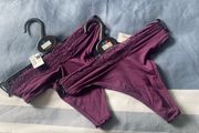 Size 40-42 (10-12) thongs x2