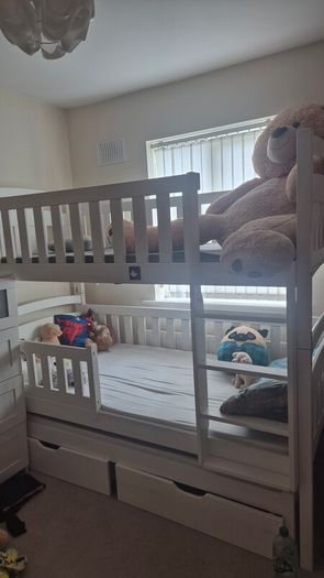 bunk bed