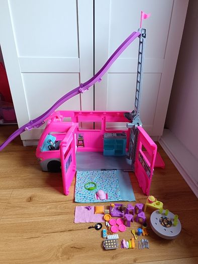 Barbie Campervan