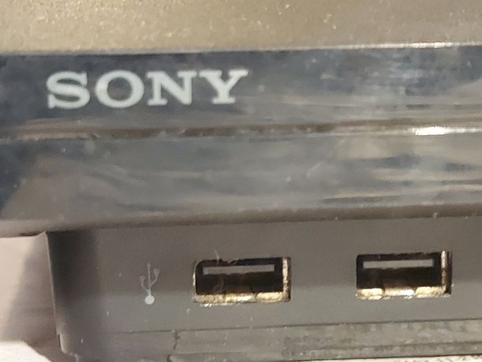 Sony Playstation 3, Model CECH-2003B, Power Cable, and 2 Controllers, Working Perfect and in excellent condition