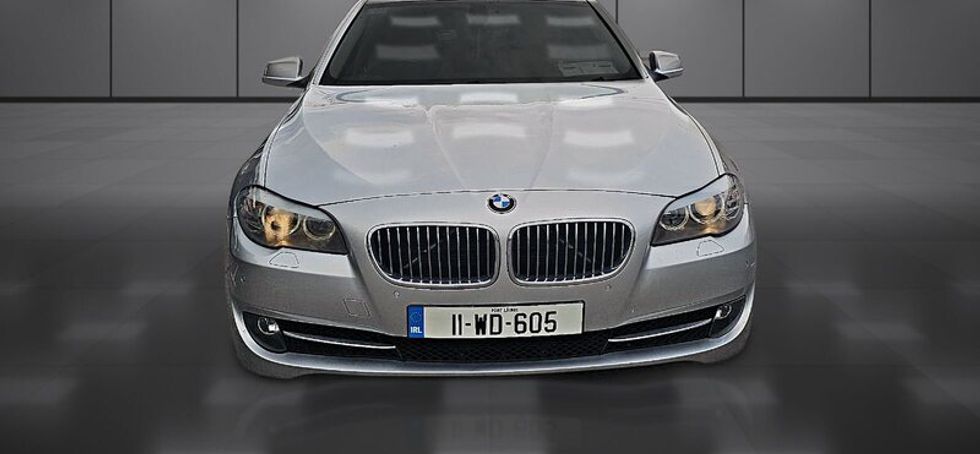 BMW 5-Series 2011
