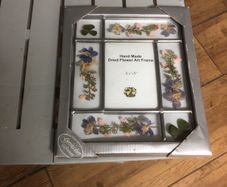 Photo frame (Dried Flowers )