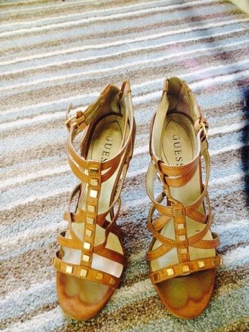 Guess sandals