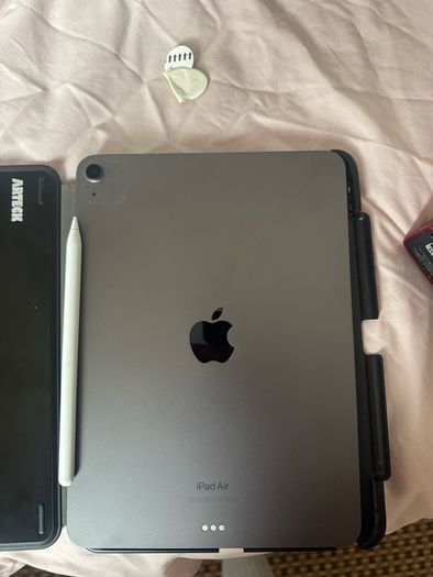 Apple iPad Air 10.9-inch (5th generation)