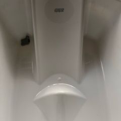 Spacious bath tub for babies