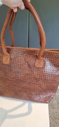 brown leather woven shoulder bag