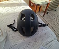 Adult's Bicycle Helmet