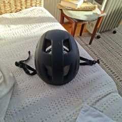 Adult's Bicycle Helmet