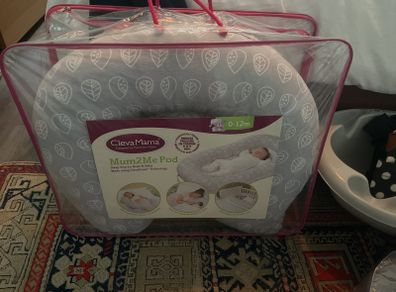 Baby pod, baby bath from Elegance and pregnancy pillow