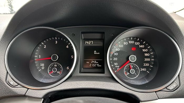 Volkswagen Golf 1.6 tdi 2010