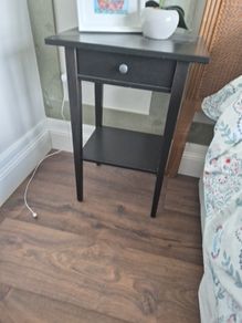 2 bedside tables