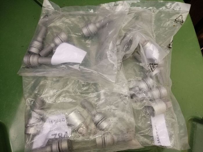 Genuine Volkswagen locking wheel nuts