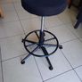Adjustable massage table and swivel stool Image 5