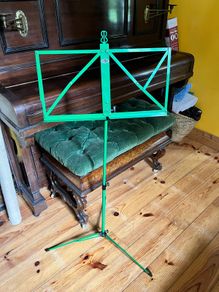 music stand