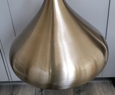 2 Ceiling pendant lights