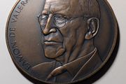 Dr Valera medal