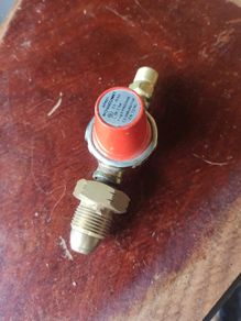 Propane gas regulator