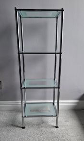 Bathroom shelves unit