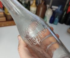 134 - Vintage Magners Mineral Water Transparent Glass Collectible Decoration Bottle