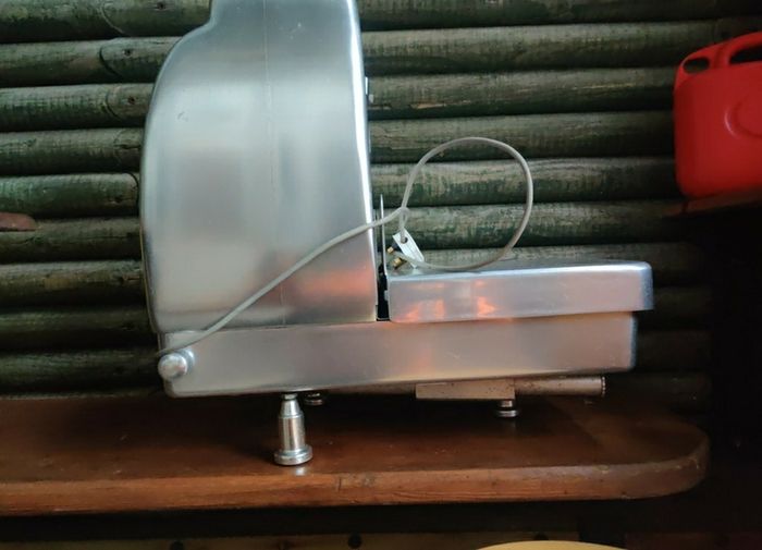 weighing scale