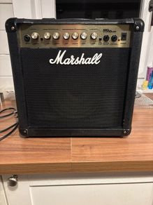 Marshall MG15CDR amp great condition