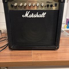 Marshall MG15CDR amp great condition